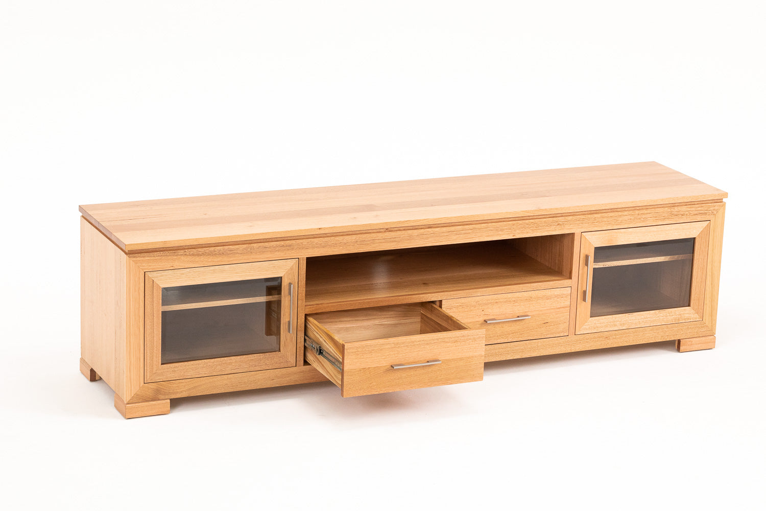 Tamworth Entertainment Unit