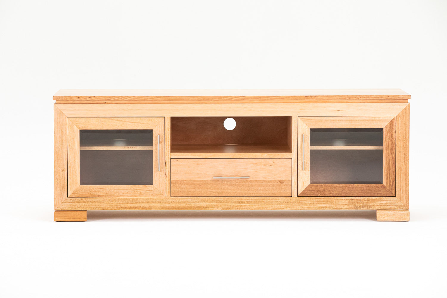 Tamworth Entertainment Unit