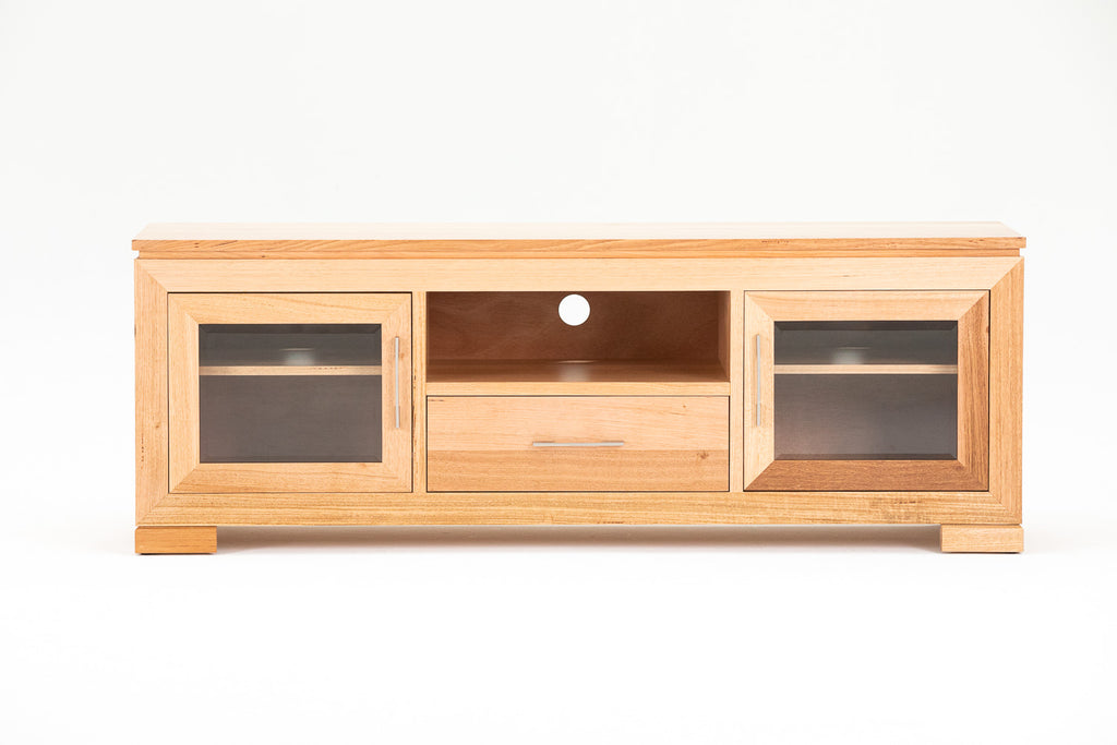 Tamworth Entertainment Unit