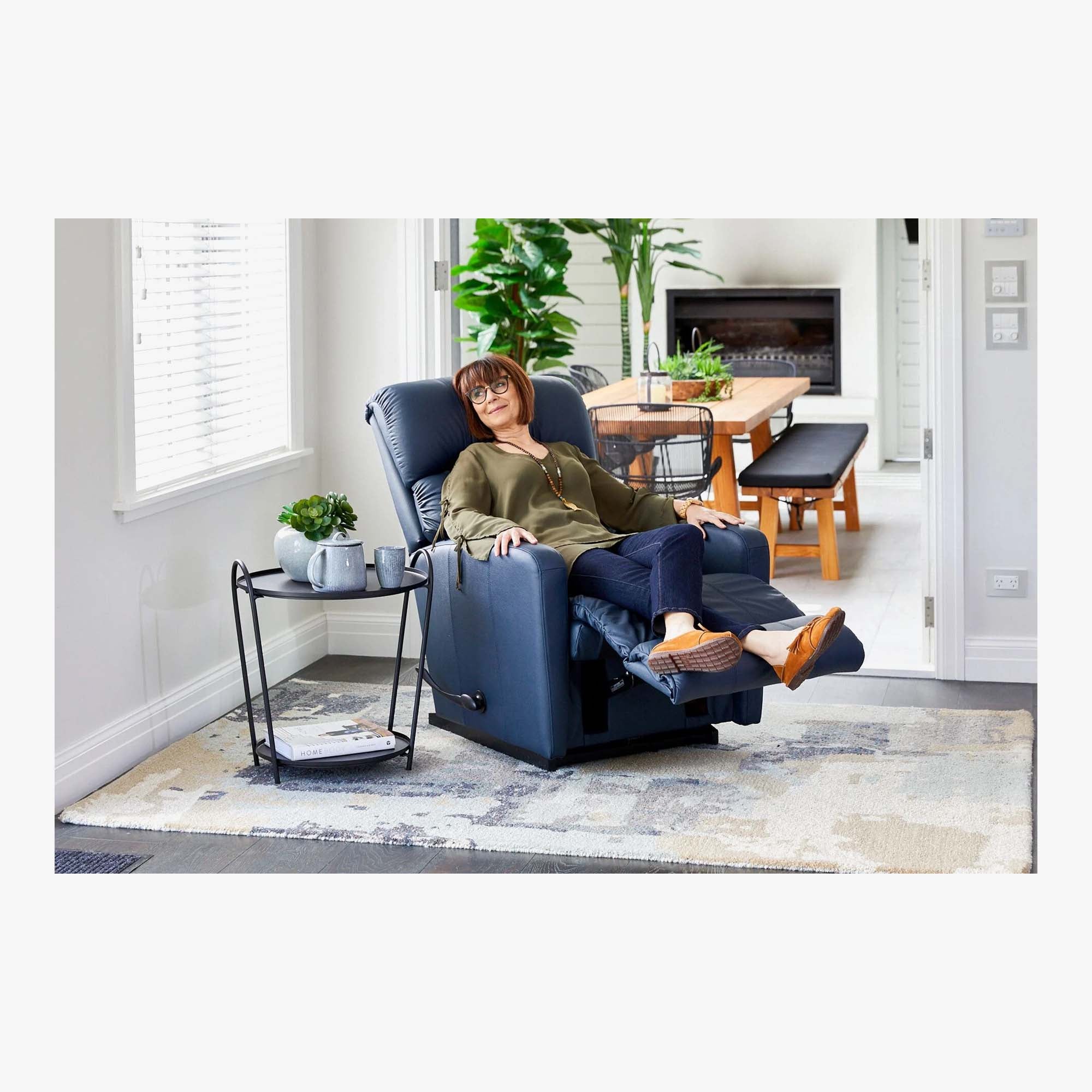 La-Z-Boy Mira Leather Lounge