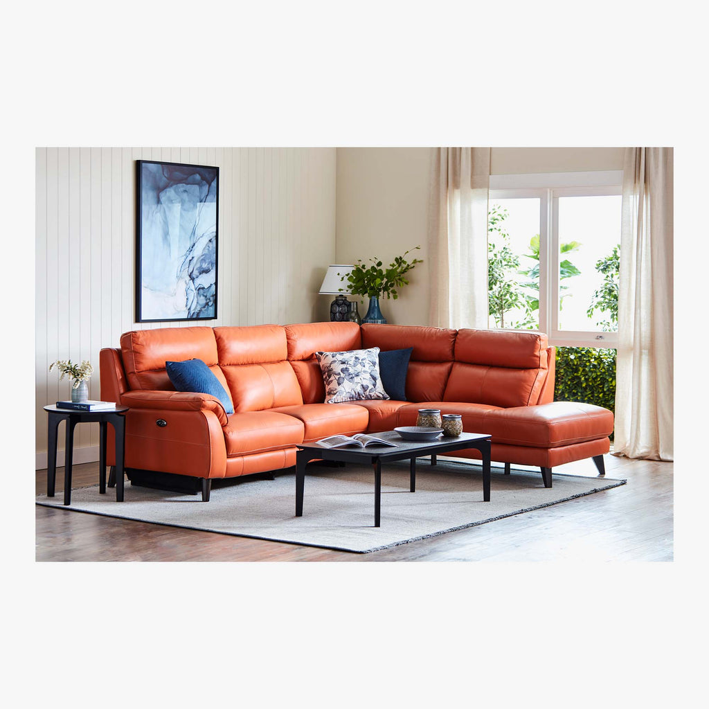 Clayton Lounge