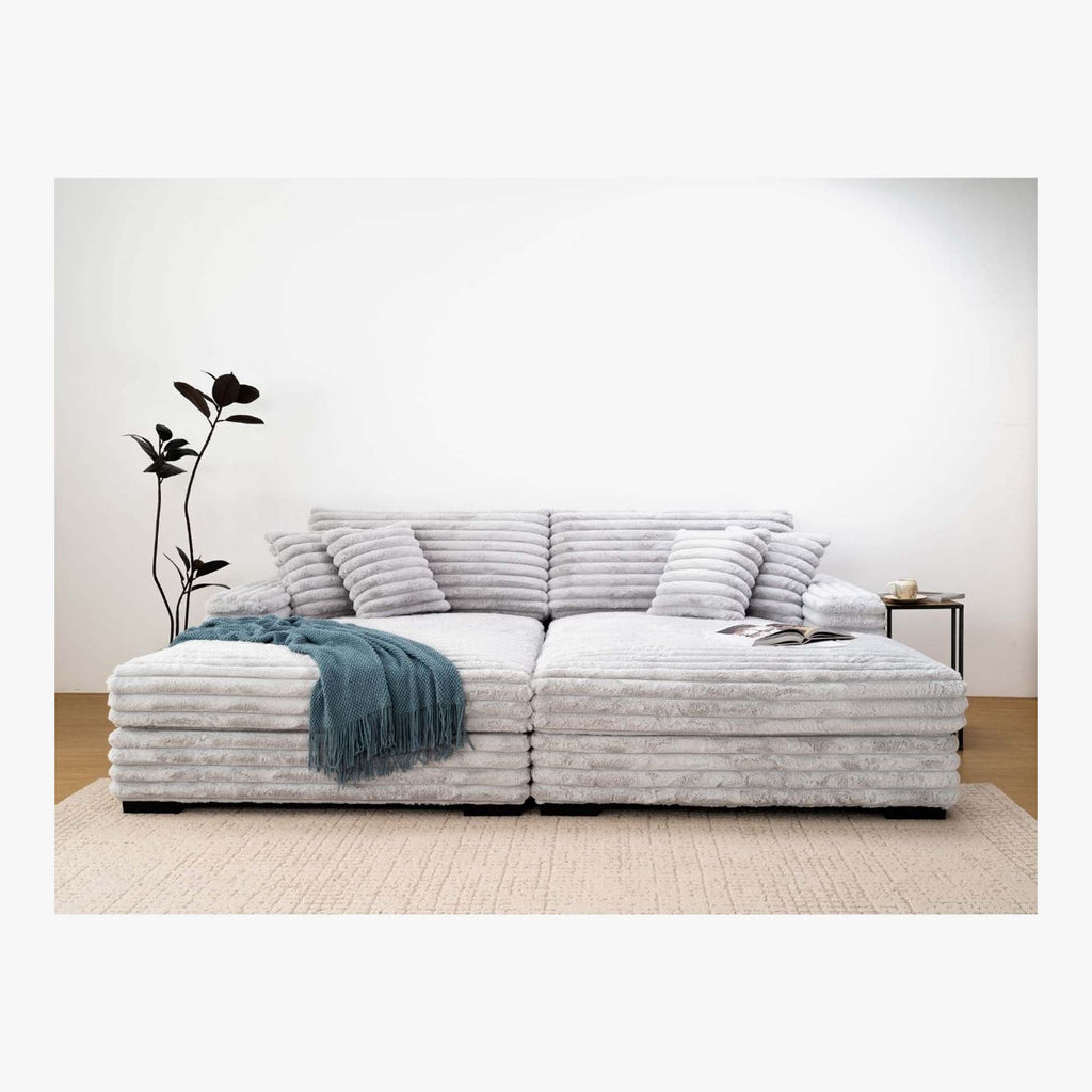 Hayley Lounge