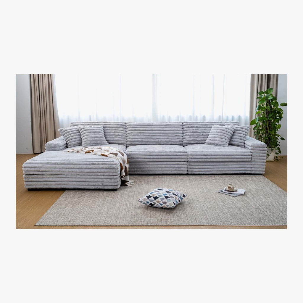 Hayley Lounge