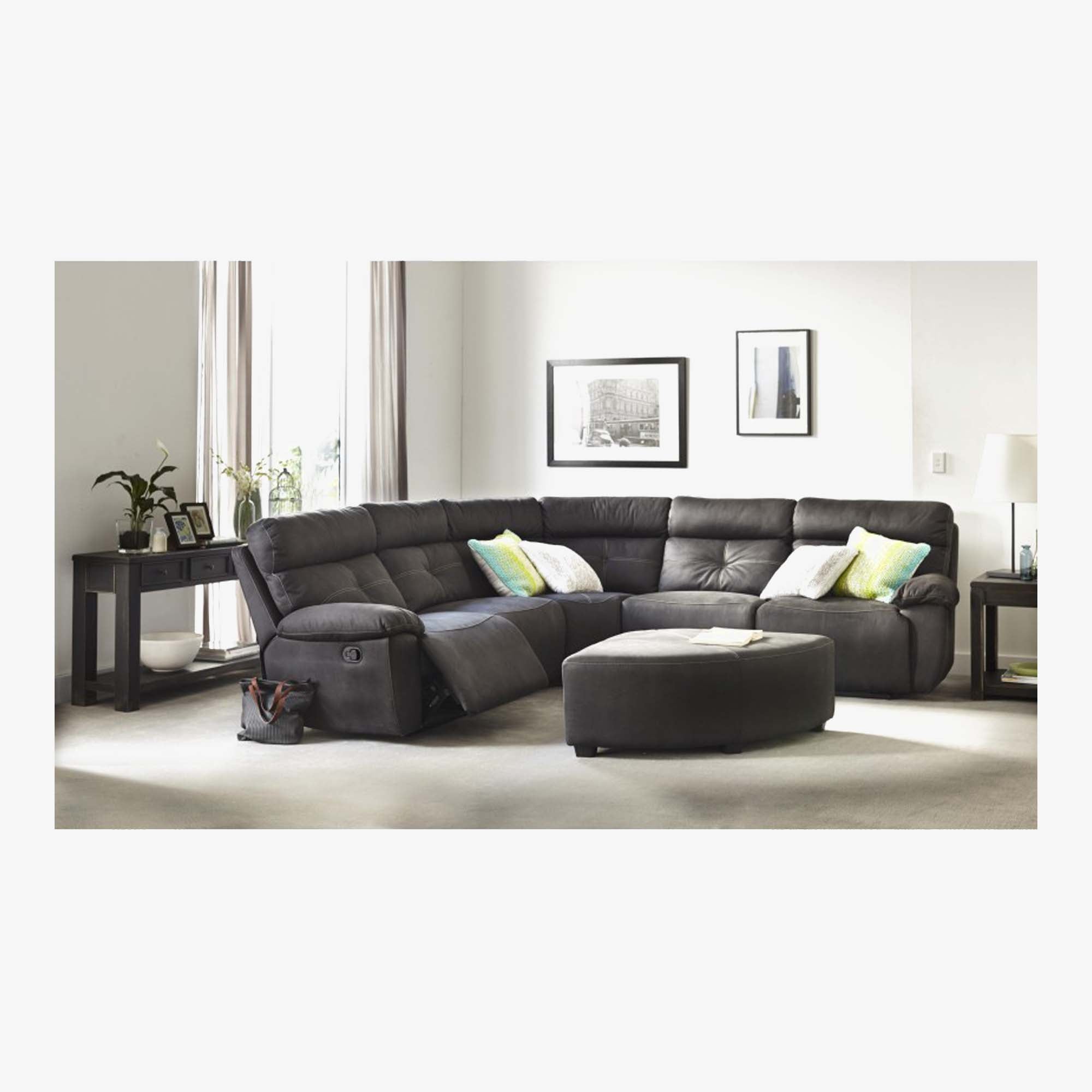 Pembroke Lounge