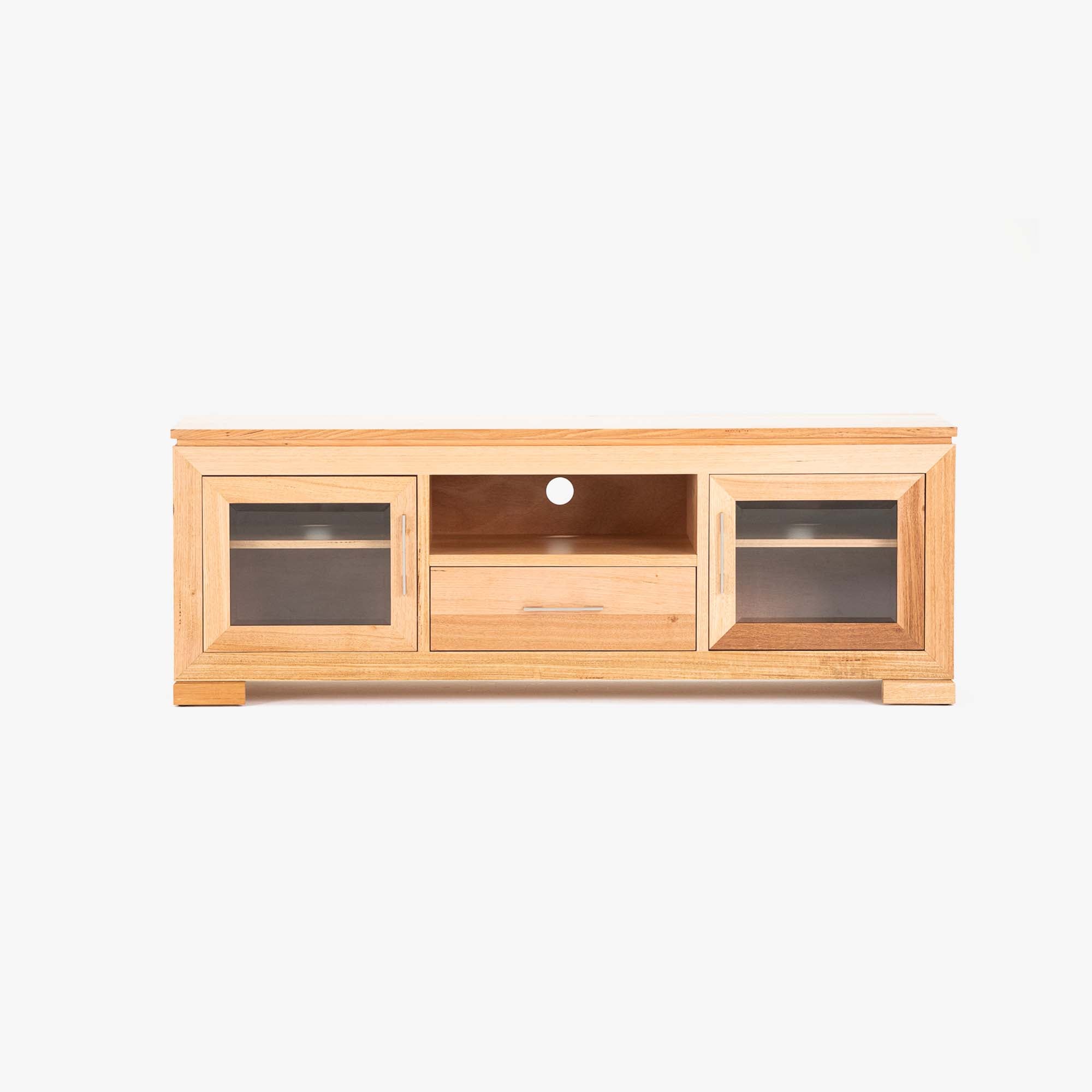 Tamworth Entertainment Unit